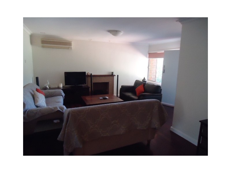 28 Quinlan Street, Coolbellup WA 6163