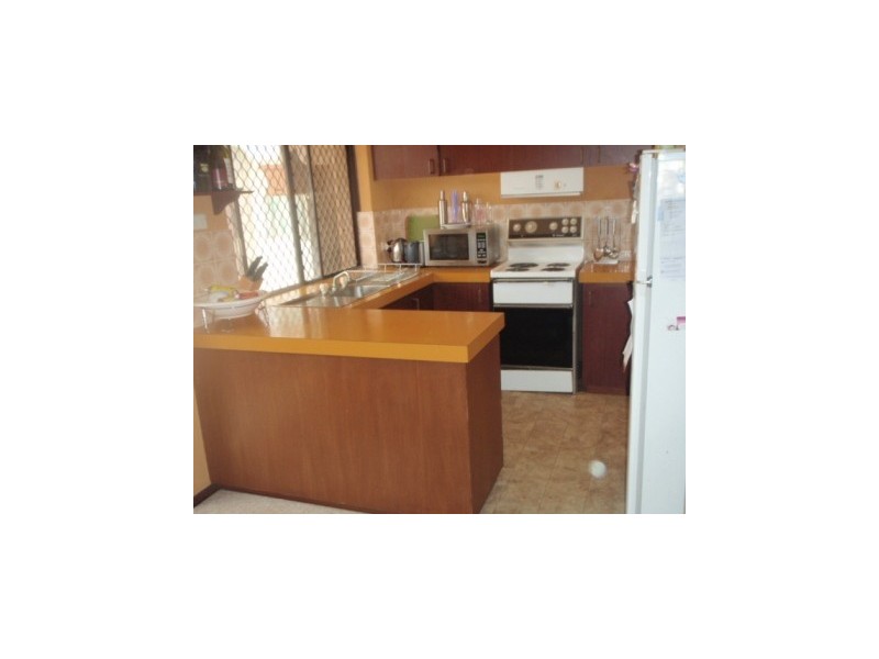 4/8 Axford Street, Como WA 6152