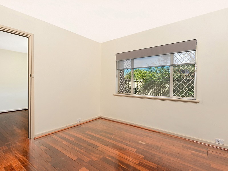 3/1A Hobbs Avenue, Como WA 6152