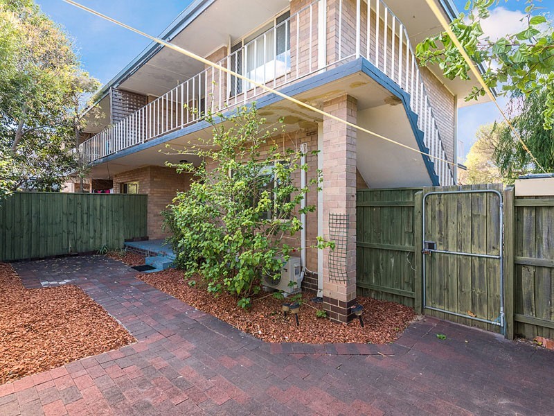 3/1A Hobbs Avenue, Como WA 6152