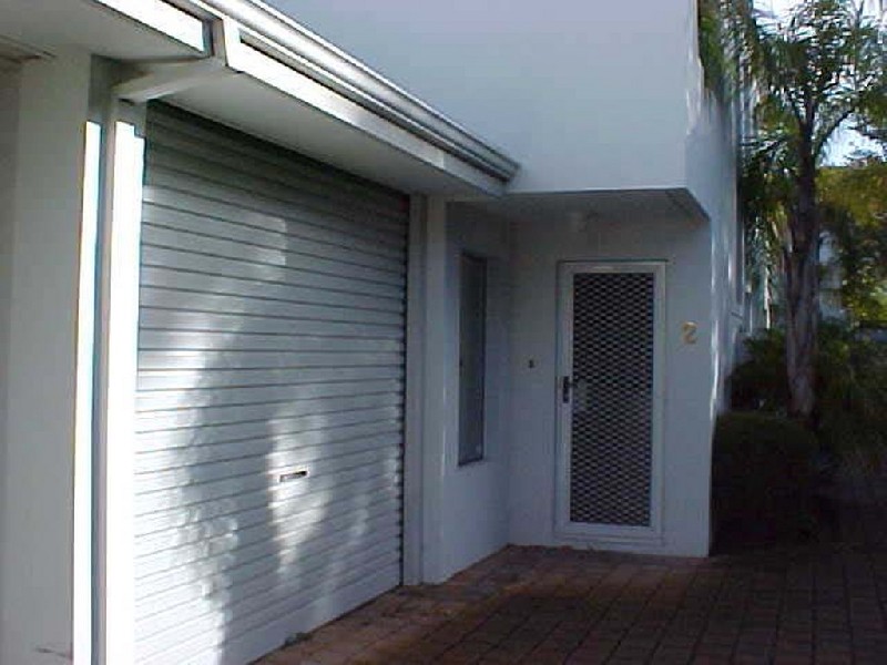 2/10 Eric Street, Como WA 6152