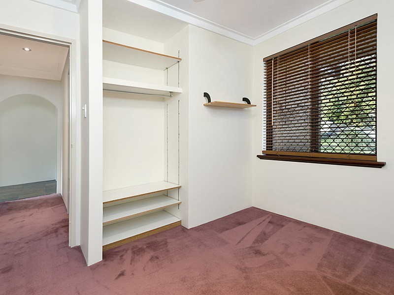 12 Ingvarson Way, Bibra Lake WA 6163