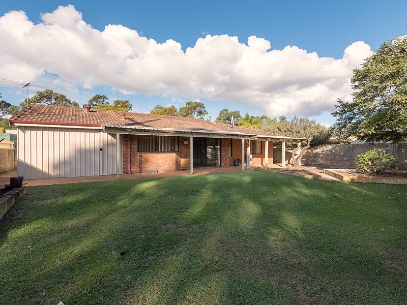12 Ingvarson Way, Bibra Lake WA 6163