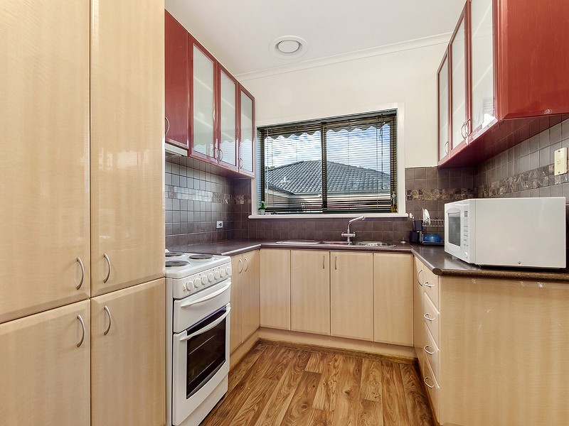 90A Leonard Ave, St Albans VIC 3021