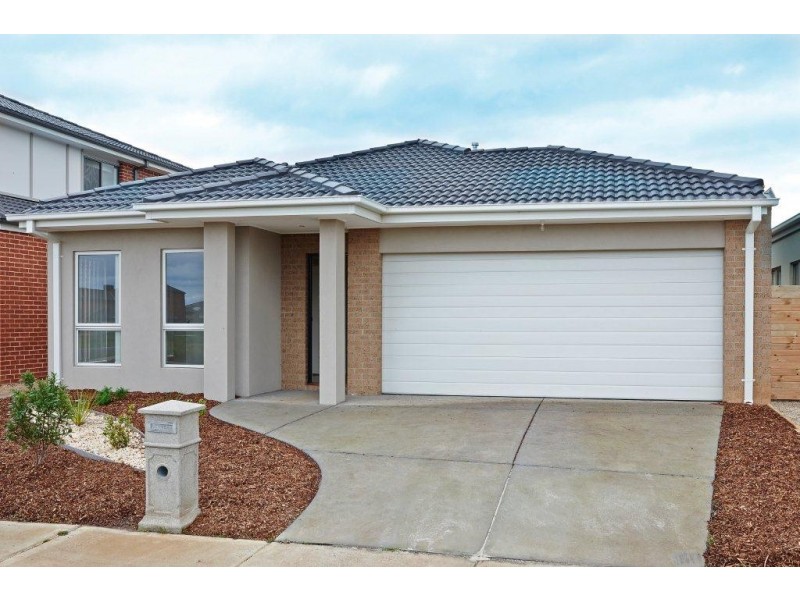 9 NEIGHBOURHOOD GROVE, Point Cook VIC 3030