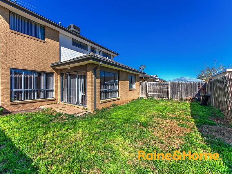 9 ELOURA CIRCUIT, Taylors Hill VIC 3037