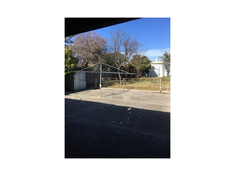 65 Conrad Street, St Albans VIC 3021