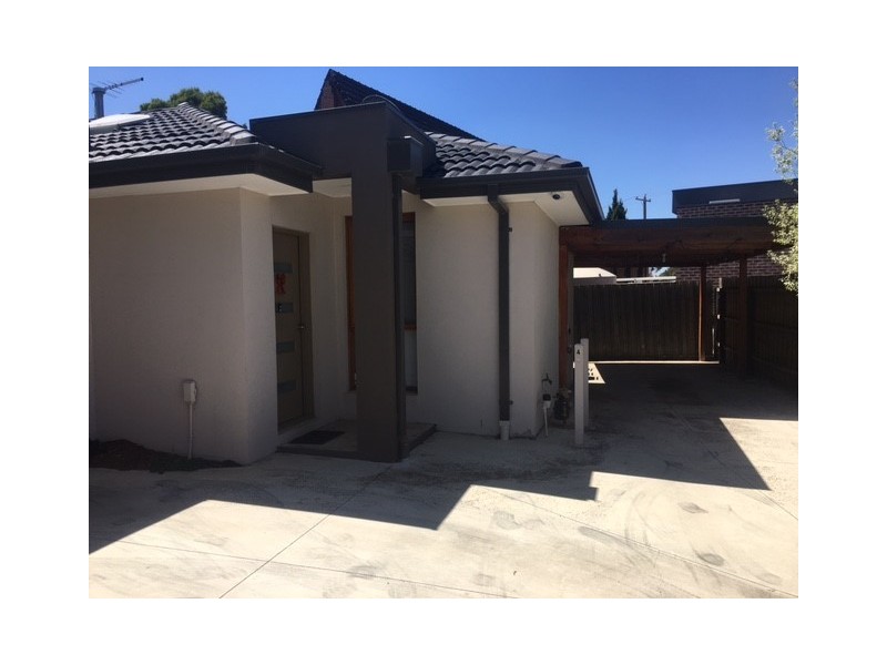 4/8 Albert Crescent, St Albans VIC 3021