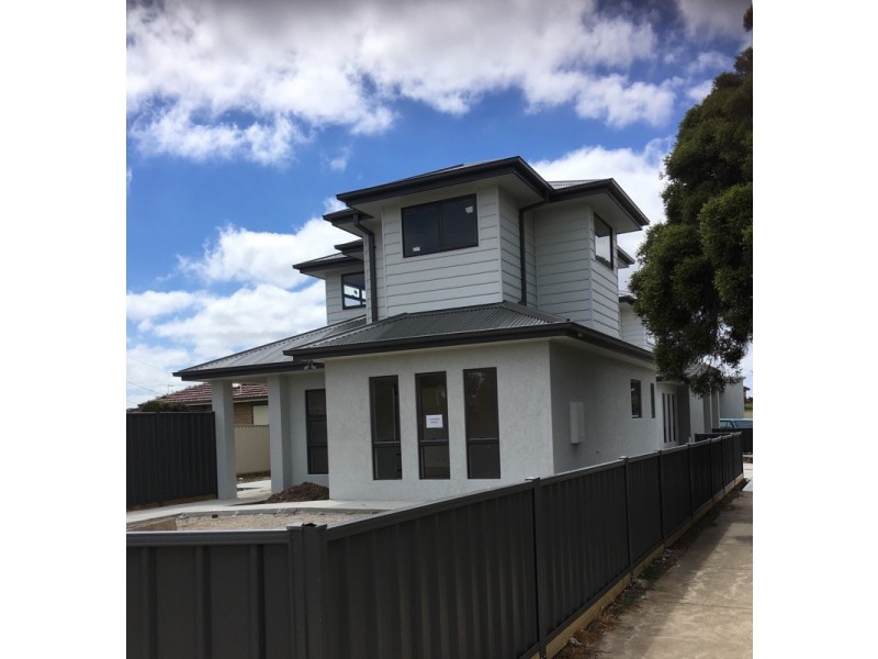 1/70 Arthur Street, St Albans VIC 3021