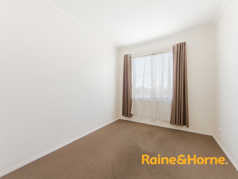 5 WILLATON STREET, St Albans VIC 3021