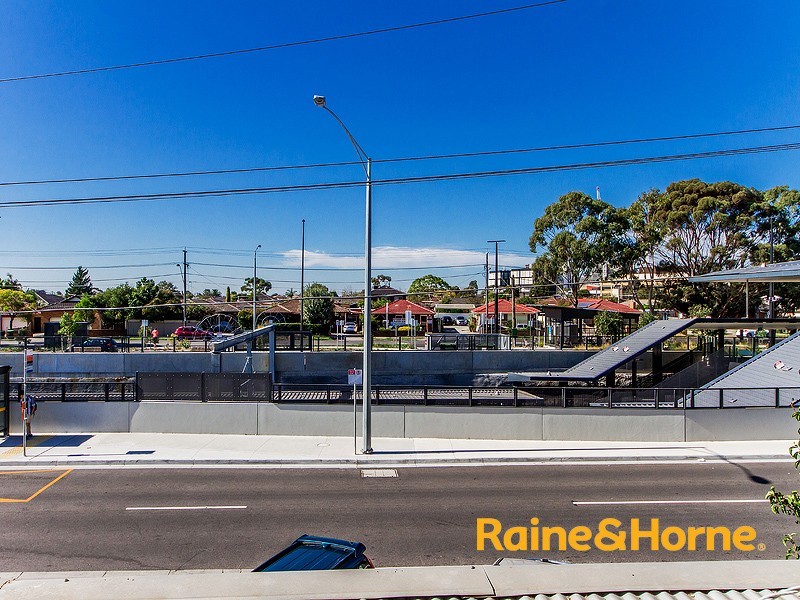 5 WILLATON STREET, St Albans VIC 3021