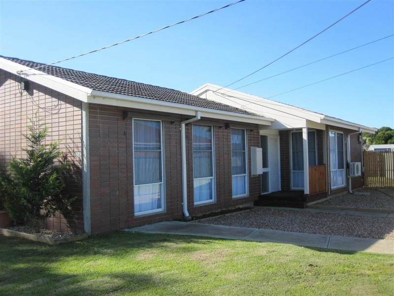 26 Oakwood Road, Albanvale VIC 3021