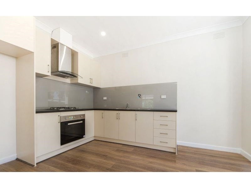 1/179 HALL STREET, Sunshine West VIC 3020