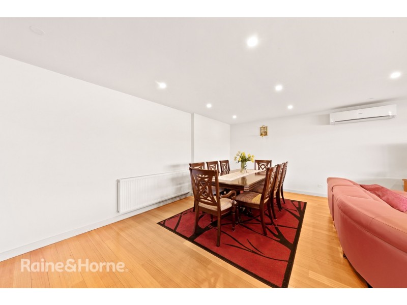 51 GILLESPIE ROAD, St Albans VIC 3021