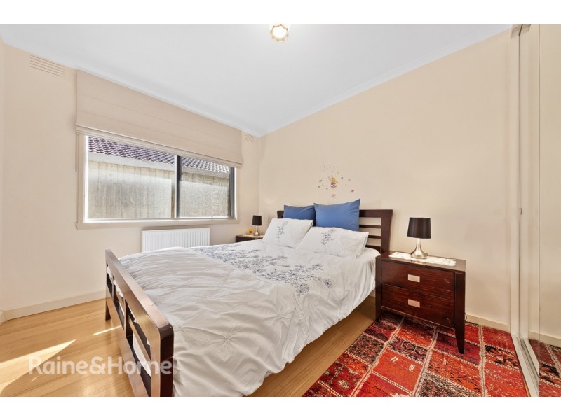 51 GILLESPIE ROAD, St Albans VIC 3021