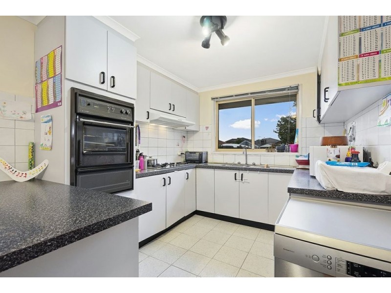 1/1 OWEN CLOSE, Keilor Downs VIC 3038