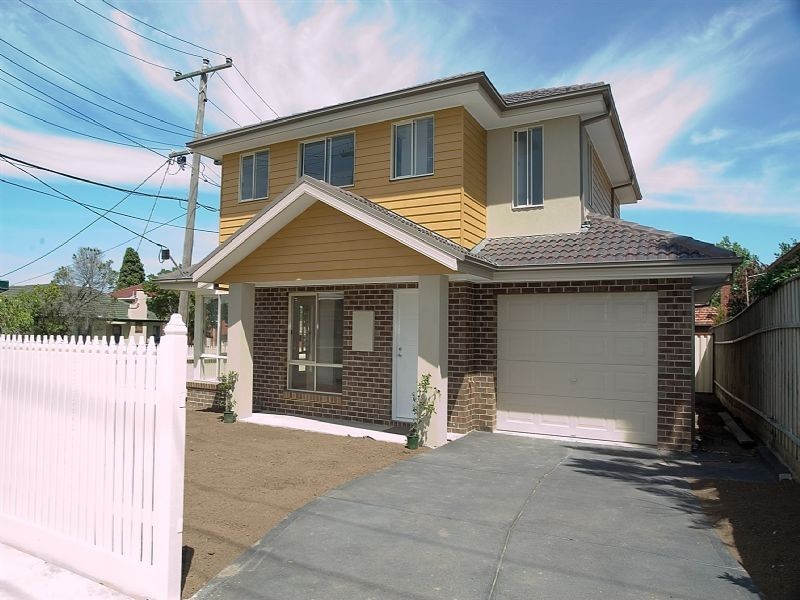 1/17 Duke Street, Sunshine VIC 3020