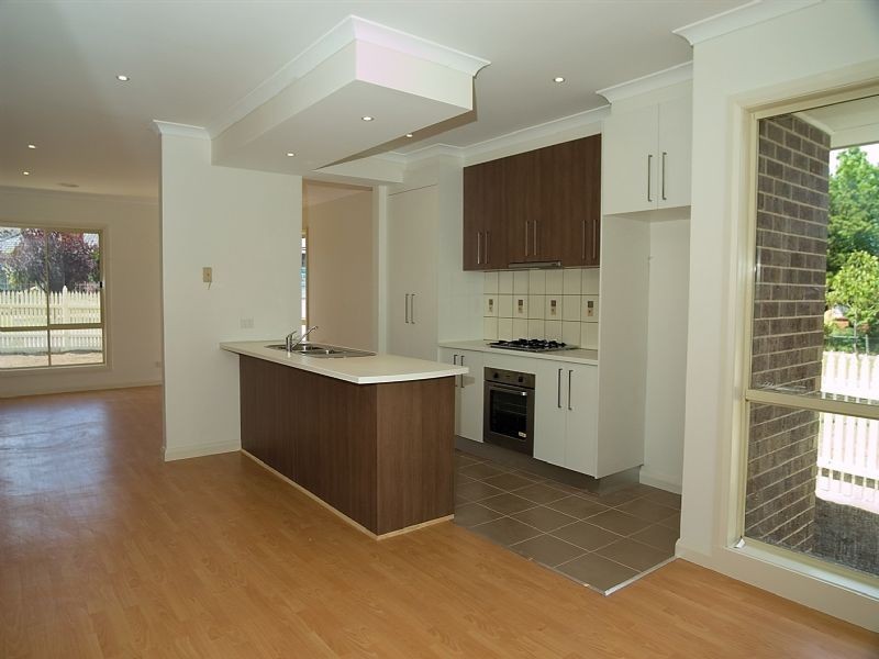 1/17 Duke Street, Sunshine VIC 3020