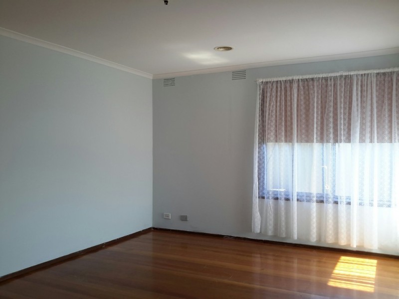 161 Main Road East, St Albans VIC 3021