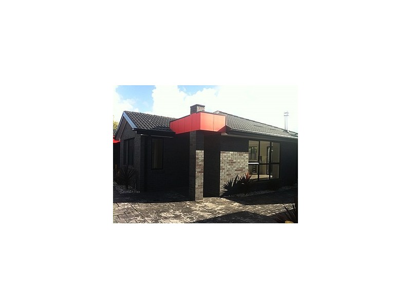 2/7 Thomas Street, St Albans VIC 3021