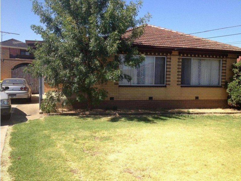 6 Andrew Road, St Albans VIC 3021