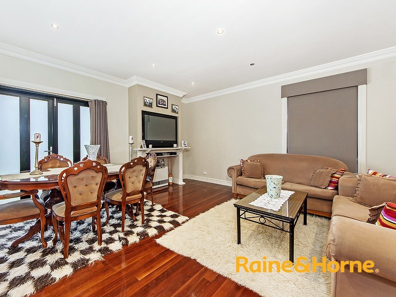 2A GEORGE STREET, St Albans VIC 3021