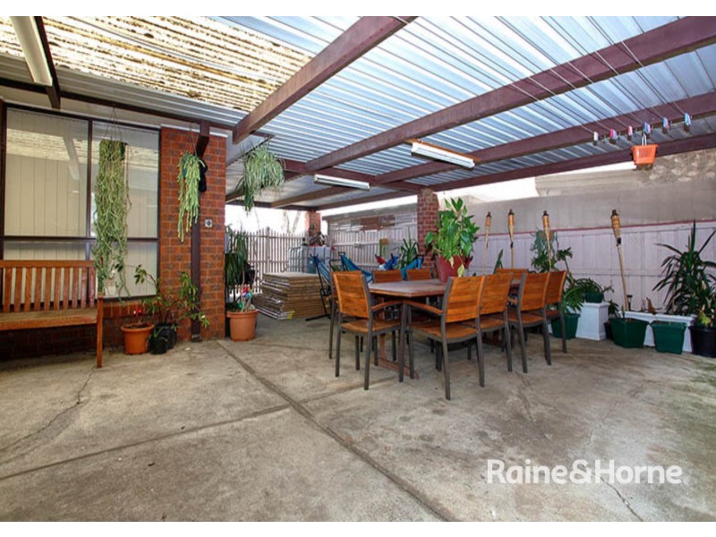 19 PILBARA CT, Kings Park VIC 3021