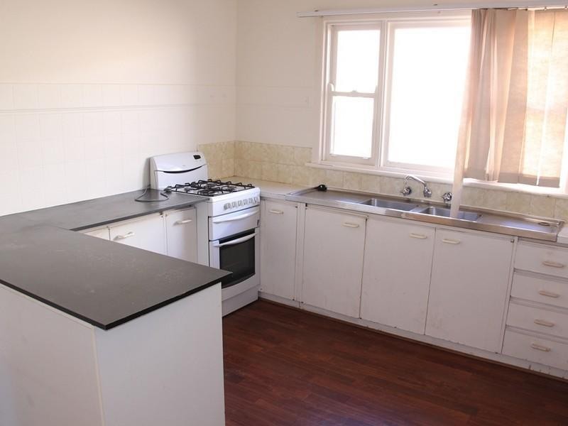 11 Elizabeth Street, St Albans VIC 3021