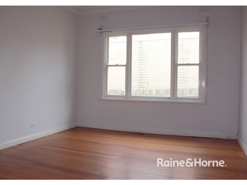 11 Elizabeth Street, St Albans VIC 3021