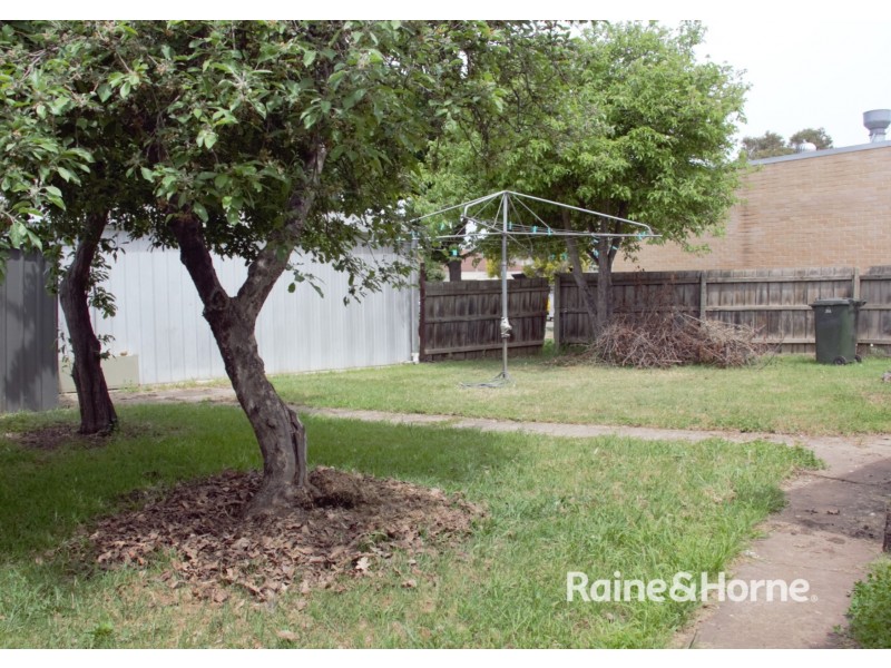 11 Elizabeth Street, St Albans VIC 3021