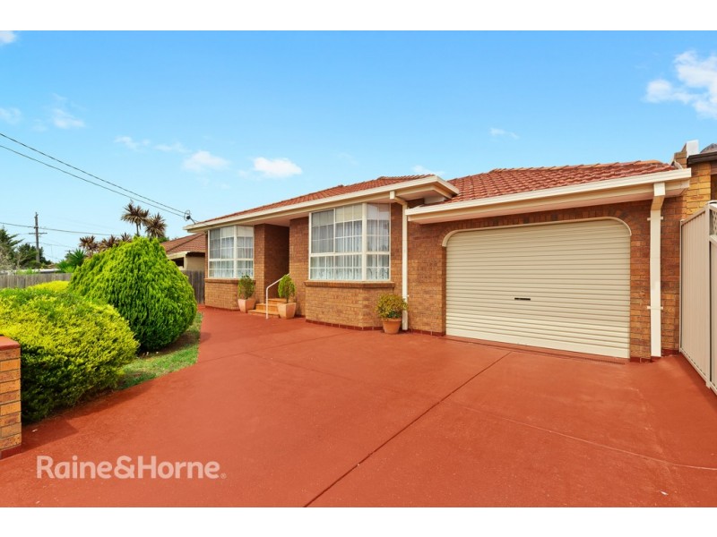 1 DRAGON WAY, Kings Park VIC 3021
