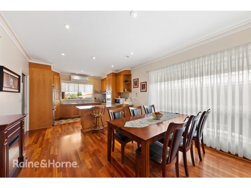 1 DRAGON WAY, Kings Park VIC 3021