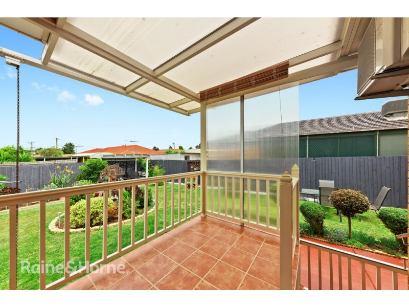 1 DRAGON WAY, Kings Park VIC 3021