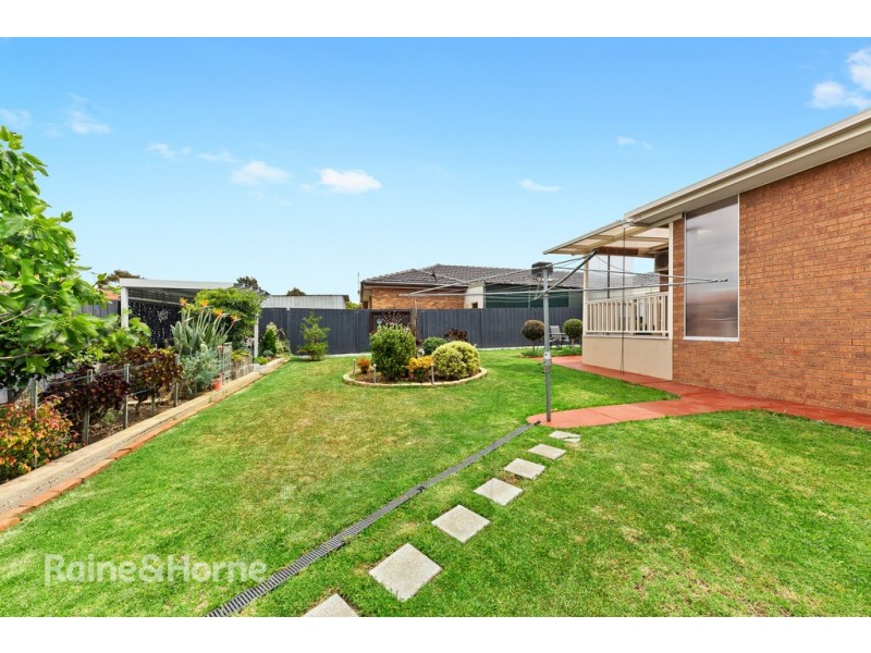 1 DRAGON WAY, Kings Park VIC 3021