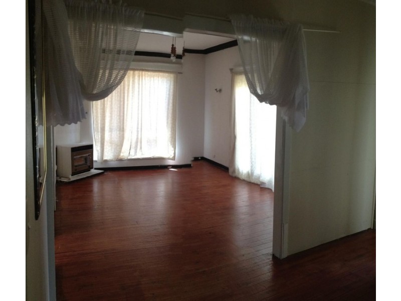 9 Cobham Street, St Albans VIC 3021