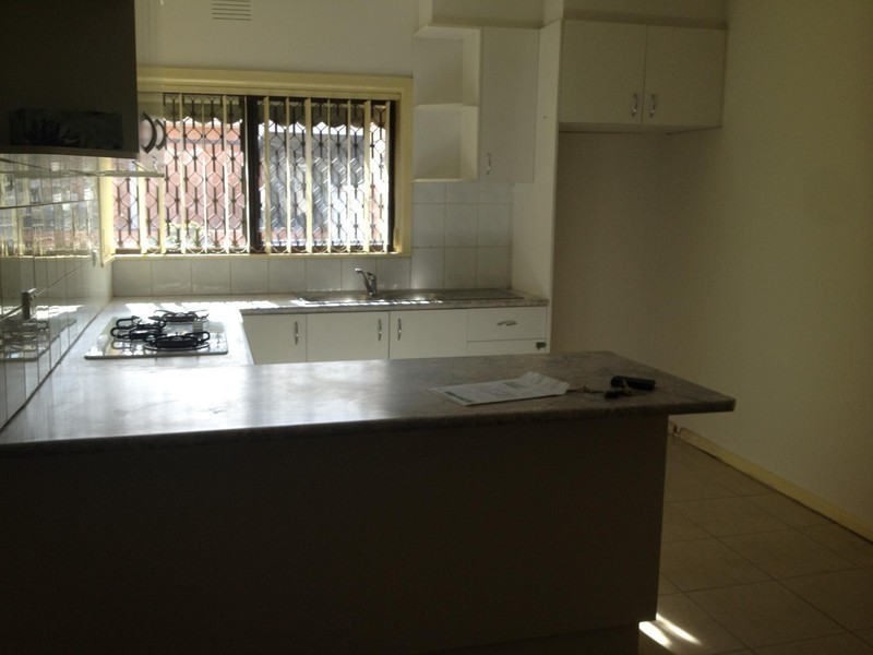 18 Grant Street, St Albans VIC 3021