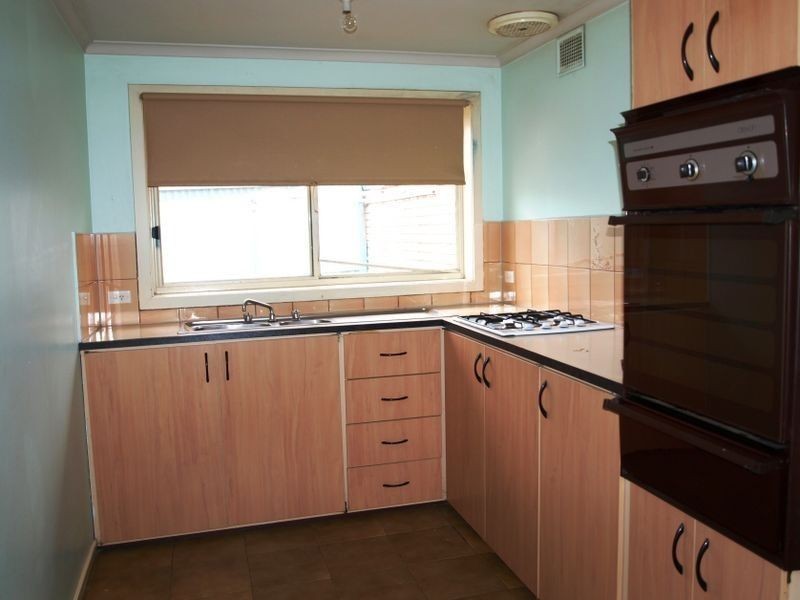 1/16 Percy Street, St Albans VIC 3021