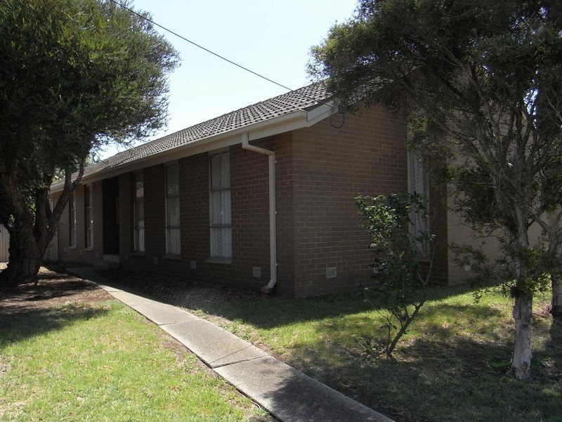 54 Warmington Road, Sunshine West VIC 3020
