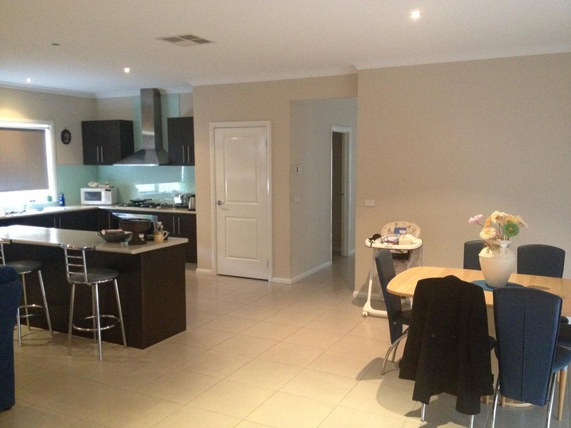 15 Muscat Avenue, Burnside Heights VIC 3023