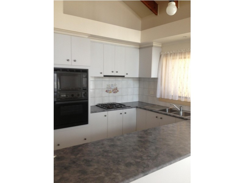 26A  Elizabeth Street, St Albans VIC 3021