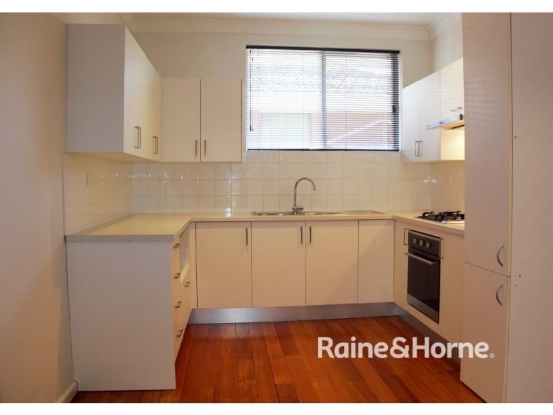 4/1 Thomas Street, St Albans VIC 3021