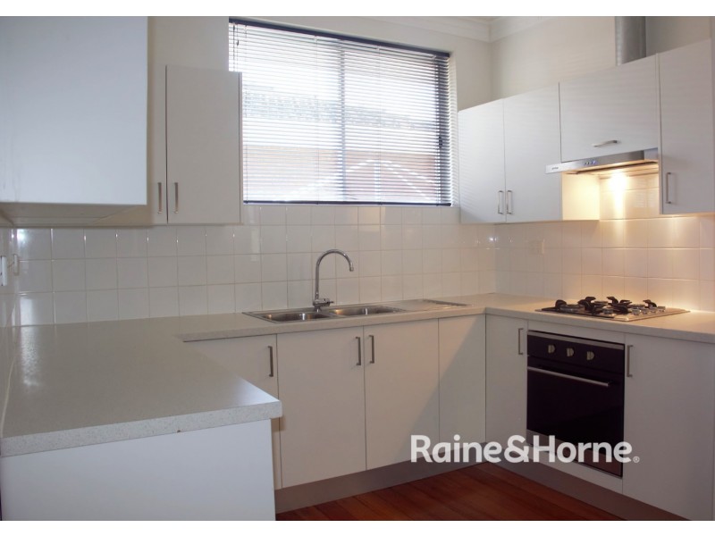 4/1 Thomas Street, St Albans VIC 3021