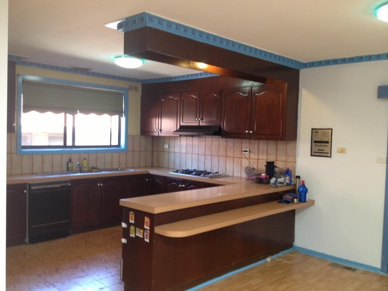 219 Main Road East, St Albans VIC 3021