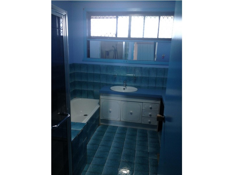 219 Main Road East, St Albans VIC 3021