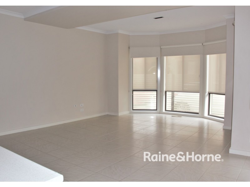 1/177 Copernicus Way, Keilor Downs VIC 3038