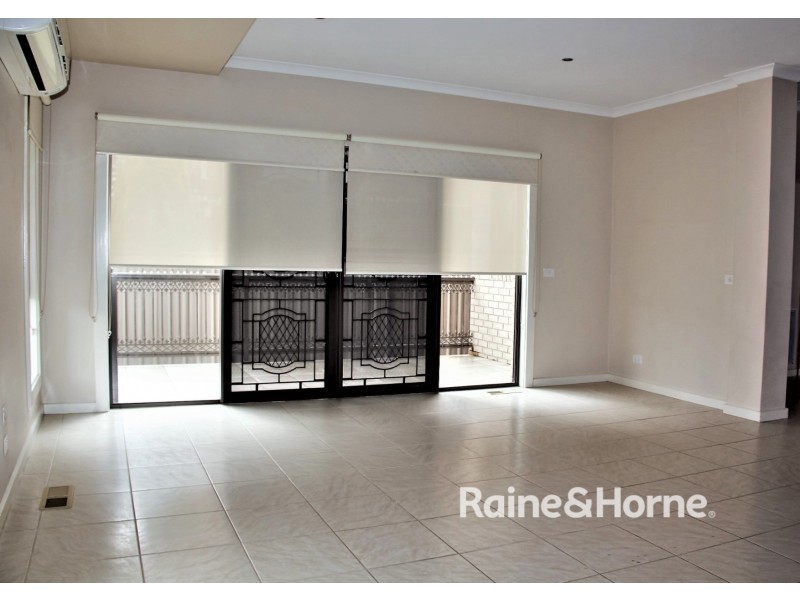 1/177 Copernicus Way, Keilor Downs VIC 3038