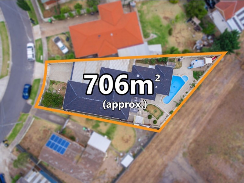 4 LEYTON COURT, St Albans VIC 3021