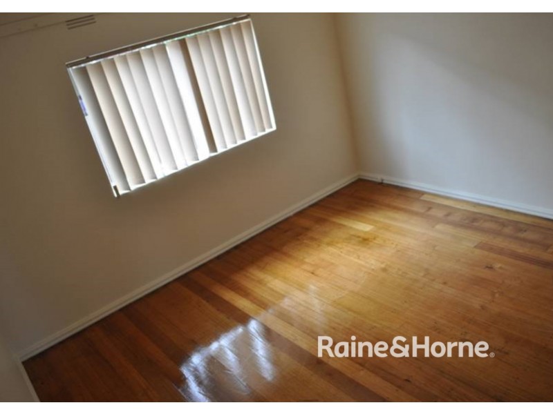 1/15 Cleveland Street, St Albans VIC 3021