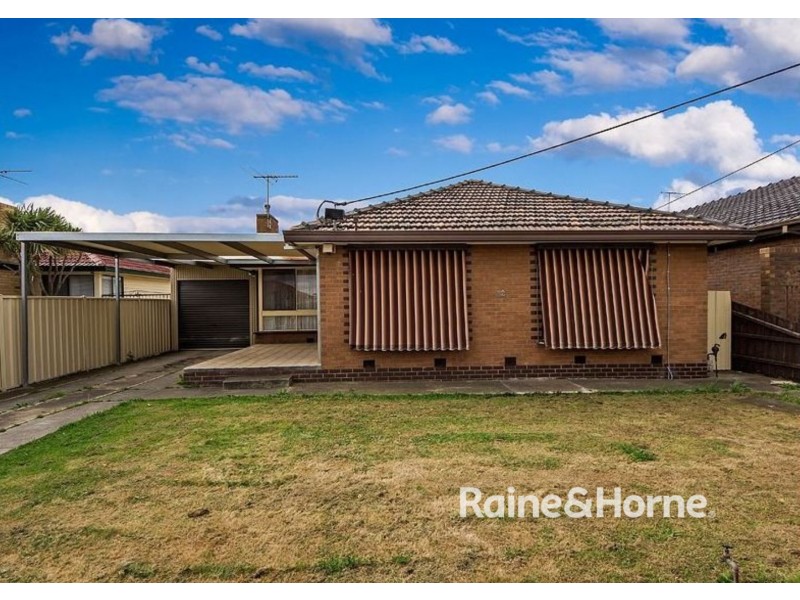 82 Power Street, St Albans VIC 3021