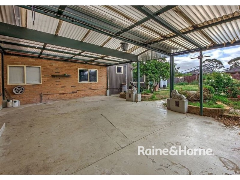 82 Power Street, St Albans VIC 3021